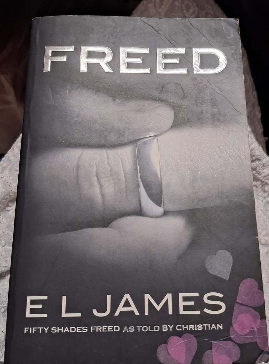 Preloved Fifty Shades Freed by by E L James